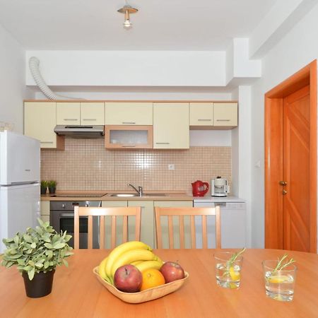 Apartments Santo Trogir - Okrug Gornji Exterior photo
