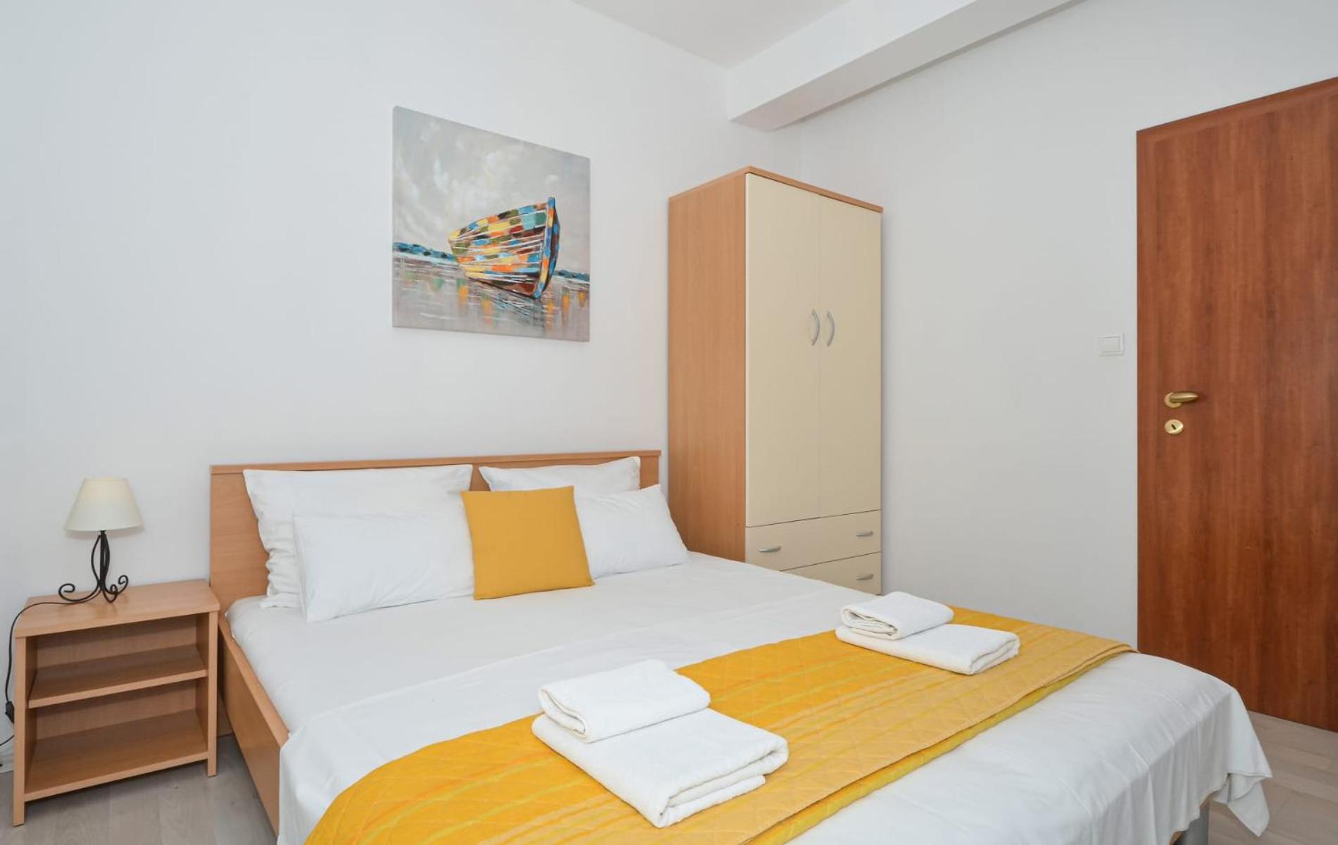 Apartments Santo Trogir - Okrug Gornji Exterior photo