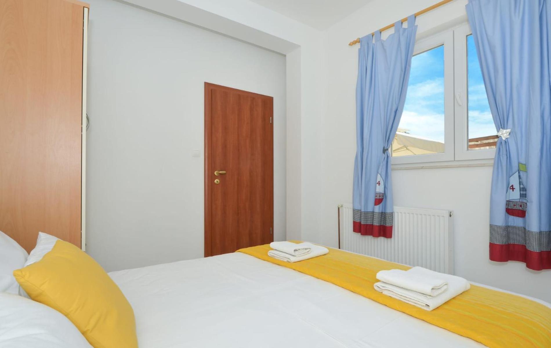 Apartments Santo Trogir - Okrug Gornji Exterior photo