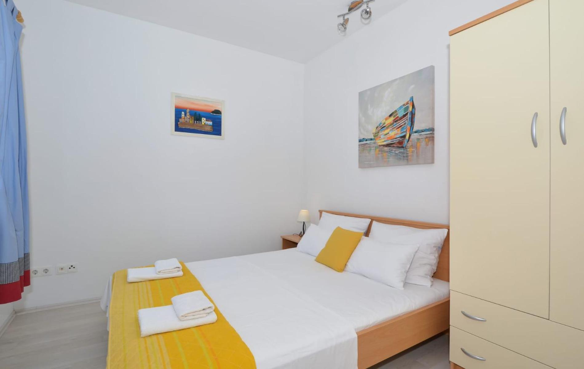 Apartments Santo Trogir - Okrug Gornji Exterior photo